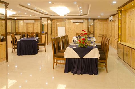 Hotel Thames International Kolkata